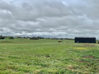 4660 Hopkins Highway Mortlake VIC 3272 - Image 1