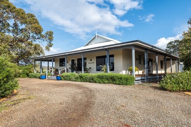 71 Crest Hill Road Bindoon WA 6502 - Image 2