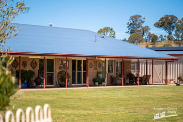 Click to view all images 4 Browns Road Dalveen QLD 4374 - Image 1