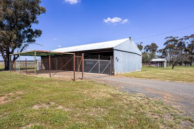 'The Cedars' Schmidts Road Temora NSW 2666 - Image 3