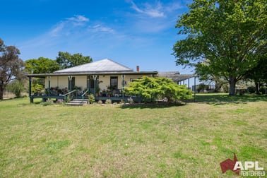 152A Leechs Gully Road Tenterfield NSW 2372 - Image 1