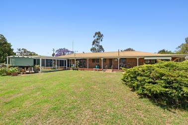 "Silverleigh" 267 Kingsthorpe Silverleigh Road Yalangur QLD 4352 - Image 1