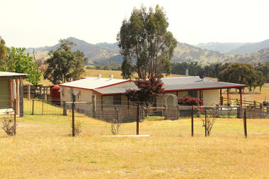7553 New England Highway Tenterfield NSW 2372 - Image 1
