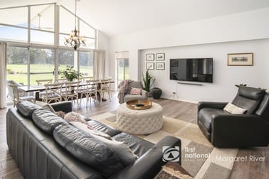 33 Darnell Road Rosa Brook WA 6285 - Image 1