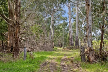 21 Gullett Road Glenburn VIC 3717 - Image 2
