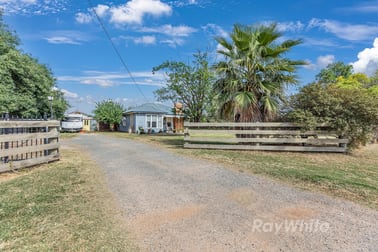 65 Christie Road Rochester VIC 3561 - Image 2