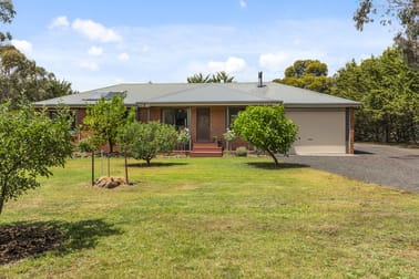 112 Mcdonalds Lane Riddells Creek VIC 3431 - Image 2