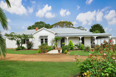 153 Wickham Road Woolsthorpe VIC 3276 - Image 2