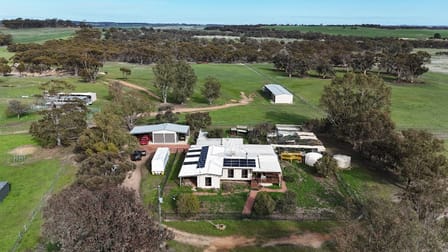 2463 Quairading - York Road East Beverley WA 6304 - Image 1