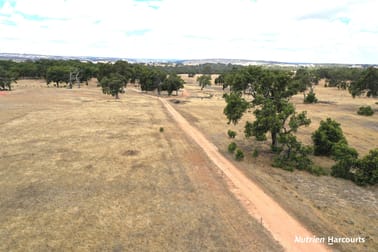 204 Cullalla Road Mooliabeenee WA 6504 - Image 3