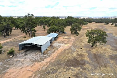 204 Cullalla Road Mooliabeenee WA 6504 - Image 2