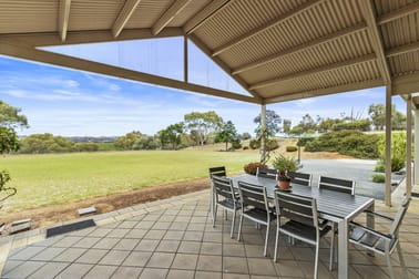 24 Moccundunda Road Clare SA 5453 - Image 2
