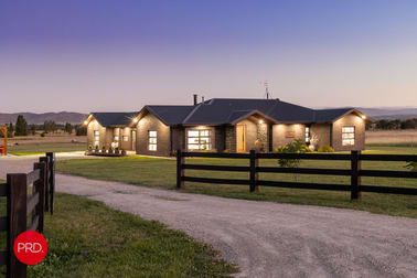 29 Mathews Lane Bungendore NSW 2621 - Image 1