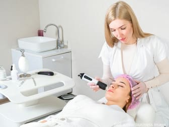 Beauty Salon  business for sale in Townsville City - Image 1