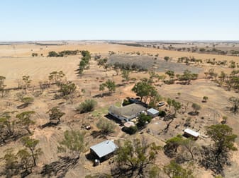 21302 Cumminin Road Bruce Rock WA 6418 - Image 1