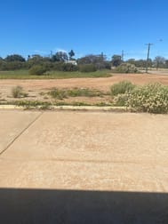 1 Woolgar Avenue Merredin WA 6415 - Image 2