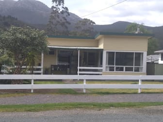 17 Grafton Street Queenstown TAS 7467 - Image 3