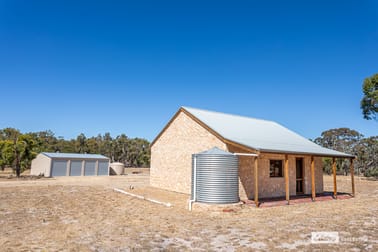 291 Walkington Hills Road Frances SA 5262 - Image 2