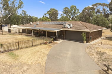 25 CASTLE DRIVE Arcadia VIC 3631 - Image 3