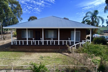 1127 Newell Highway Forbes NSW 2871 - Image 2