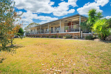 229 Sugarloaf Road Corryong VIC 3707 - Image 2