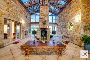 18 Mount Robinson Road Torrens Vale SA 5203 - Image 3