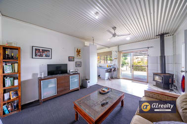 40 Olivers Rd Goodwood QLD 4660 - Image 3