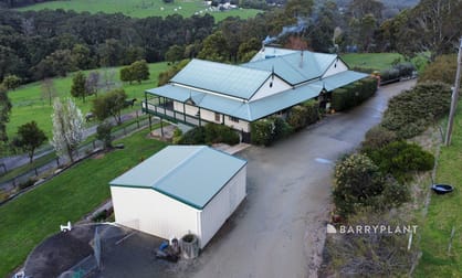 Click to view all images 121 Olsen Road Nar Nar Goon North VIC 3812 - Image 1