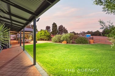 2 Magnolia Close Bakers Hill WA 6562 - Image 3