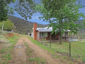 490 Great Alpine Road Omeo VIC 3898 - Image 1