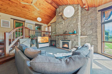 924 Morses Creek Road Wandiligong VIC 3744 - Image 1