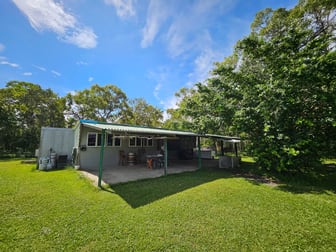 432 Railway Avenue Cooktown QLD 4895 - Image 2