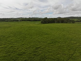 573 Hay Point Road Alligator Creek QLD 4740 - Image 2