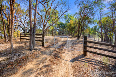 928 Ghin Ghin Road Ghin Ghin VIC 3717 - Image 2