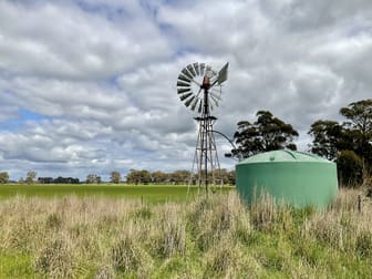 Bridgewater-Maldon Road Laanecoorie VIC 3463 - Image 2