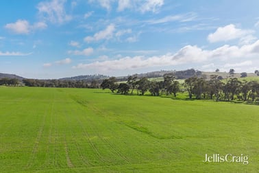 Click to view all images 284 Blackhill Road Kyneton VIC 3444 - Image 1