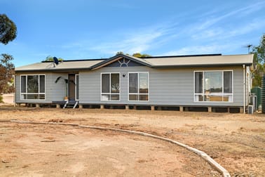 153 Water Tank Road Owen SA 5460 - Image 2