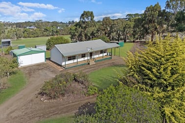 100 Kurtzes Road Hamilton VIC 3300 - Image 1