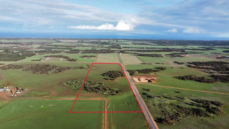 125 Loxton Drive Bookara WA 6525 - Image 2