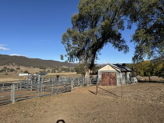 3 West Gilmore Road Tumut NSW 2720 - Image 2