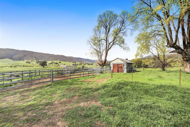 Click to view all images 3 West Gilmore Road Tumut NSW 2720 - Image 3