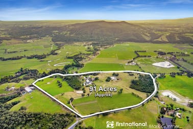 Click to view all images 770 Healesville Koo Wee Rup Road Healesville VIC 3777 - Image 2