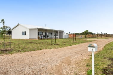 31 Shilliday Road Westbrook QLD 4350 - Image 2