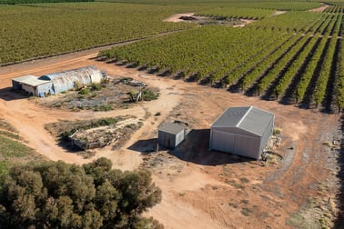 2 Balfour Ogilvy Avenue Loxton SA 5333 - Image 2