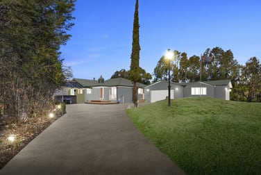 11 Shannon Court Eildon VIC 3713 - Image 1