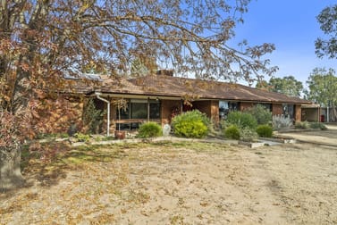 70 Sampsons Road Numurkah VIC 3636 - Image 1
