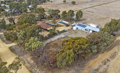 70 Sampsons Road Numurkah VIC 3636 - Image 2