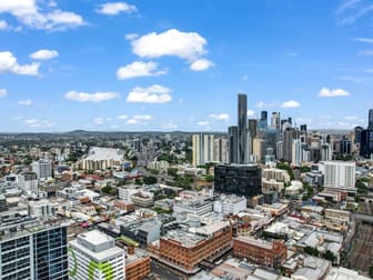 2/90 Wecker Road Brisbane City QLD 4000 - Image 1