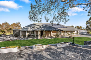 877 Warmington Run Harrogate SA 5244 - Image 2