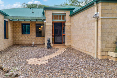 63 Twin Lakes Rd Coominya QLD 4311 - Image 3